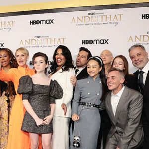 Elenco da série 'And Just Like That' participa de prèmiere da produção