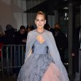Look 'de Carrie' e imprevisto fashion: Sarah Jessica Parker brilha em estreia de 'And Just Like That'