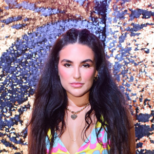 Kéfera deu a entender que pode ter beijado mulheres na Farofa da Gkay