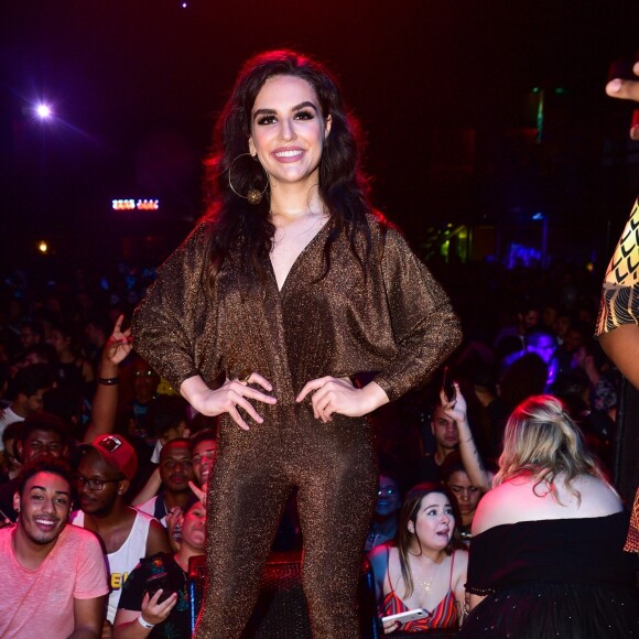 Kéfera compartilhou com o público quem ficou com quem no evento que durou três dias
