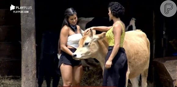 'A Fazenda 13': Marina Ferrari e Aline Mineiro se despediram da vaca. 'Os animaizinhos já vão embora hoje'
