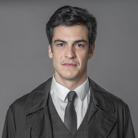 Guilherme (Mateus Solano) fica ao lado de Flávia (Valentina Herszage) quando depõe no capítulo de segunda-feira, 20 de dezembro de 2021 da novela 'Quanto Mais Vida, Melhor!'