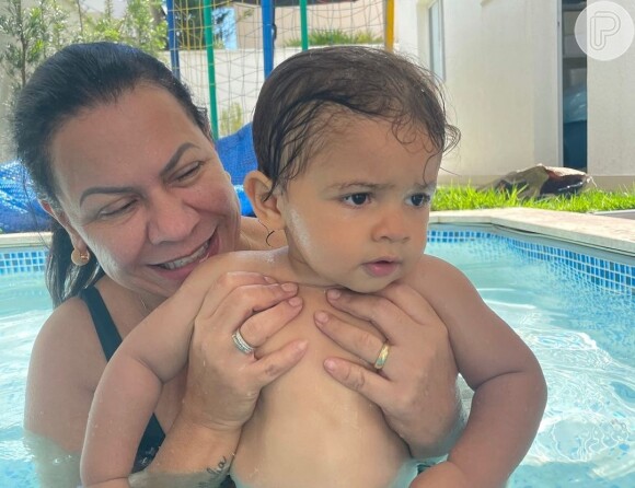 Ruth Moreira, mãe de Marília Mendonça, está organizando o aniversário de 2 anos do neto Leo