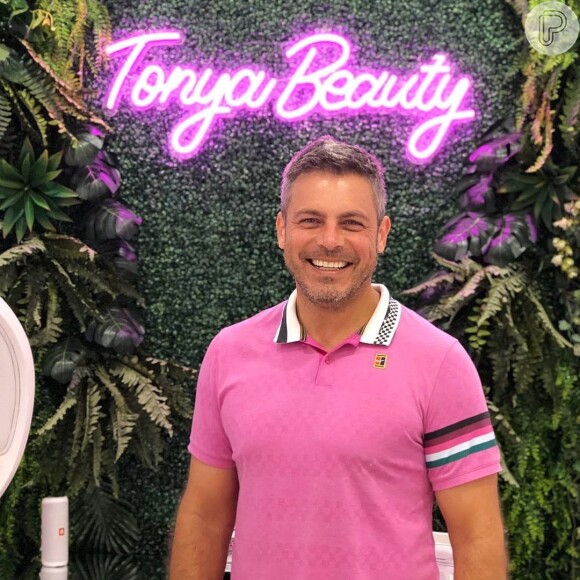 Luigi Baricelli realizou o procedimento no centro de estética Tonya Beauty, em Orlando, nos Estados Unidos