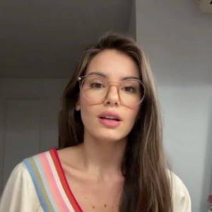 Camila Queiroz admite que pediu uma 'garantia' à TV Globo pela obra: 'Me dedicar mais uma temporada significaria pra mim ter que abrir mão de outros projetos'