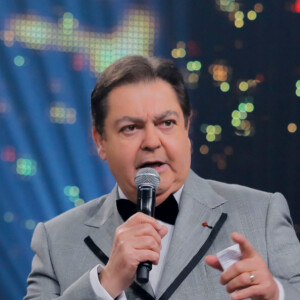 Faustão apresentará programa diário na Band, de segundda a sexta, de 20h30 às 22h45, esbarrando, portanto, no horário do 'BBB 22'