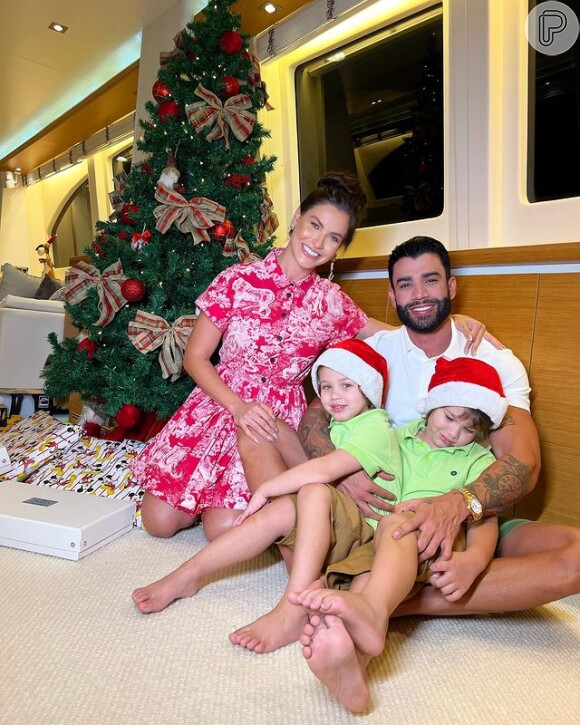 Andressa Suita e Gusttavo Lima passaram o Natal de 2021 ao lado dos filhos, Gabriel, de 4 anos, e Samuel, de 3