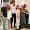 Leo Chaves usou as redes sociais para anunciar que trocou alianças com Carolina Figueira