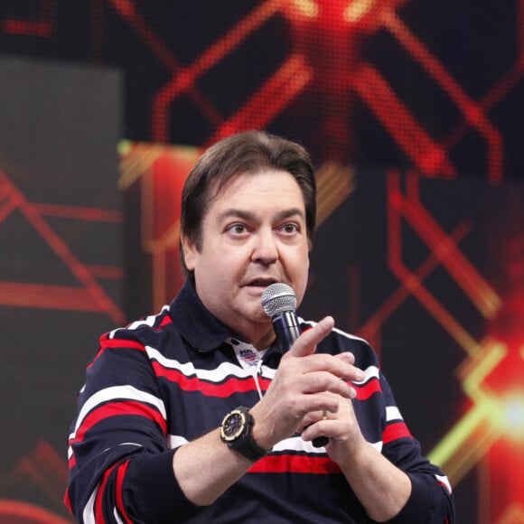 Faustão alfinetou a Globo ao confirmar Anne Lottermann na sua equipe de produção