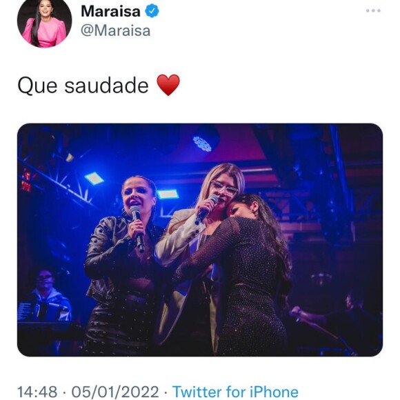 Maraisa e Marília Mendonça aparecem abraçadas em foto publicada na data em que a morte da cantora completa dois meses