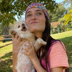 Sobrinha de Ticiane Pinheiro, Bruna Pinheiro é apaixonada por animais