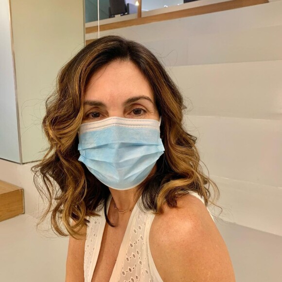 Fátima Bernardes está com cabelo novo: fios mais claros e menores