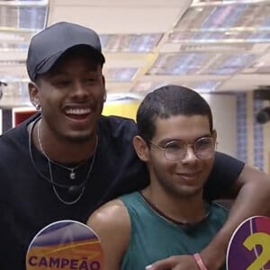 Pódio 'BBB 22': Vinícius foi o que mais apareceu nas escolhas de finalistas e esteve em 2º lugar no de Paulo André, com Douglas Silva em 3º