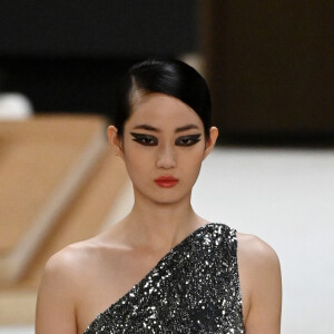 Desfile da Alta Costura da Chanel aconteceu na Paris Fashion Week na terça-feira, 25 de janeiro