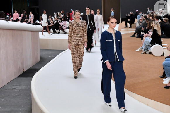 Semana de moda de Paris 2022: Chanel traz elementos vintage e cheios de estilo