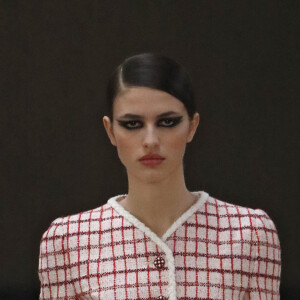 A estampa tweed é um clássico da Chanel e reapareceu no desfile da marca na Paris Fashion Week