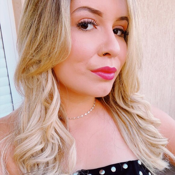 Marília Mendonça: segundo os fãs, as biografias das redes sociais da cantora foram alteradas