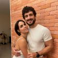   Pérola Faria e Mario Bregieira pretendem fazer um chá revelação na semana que vem para descobrir o sexo do bebê  