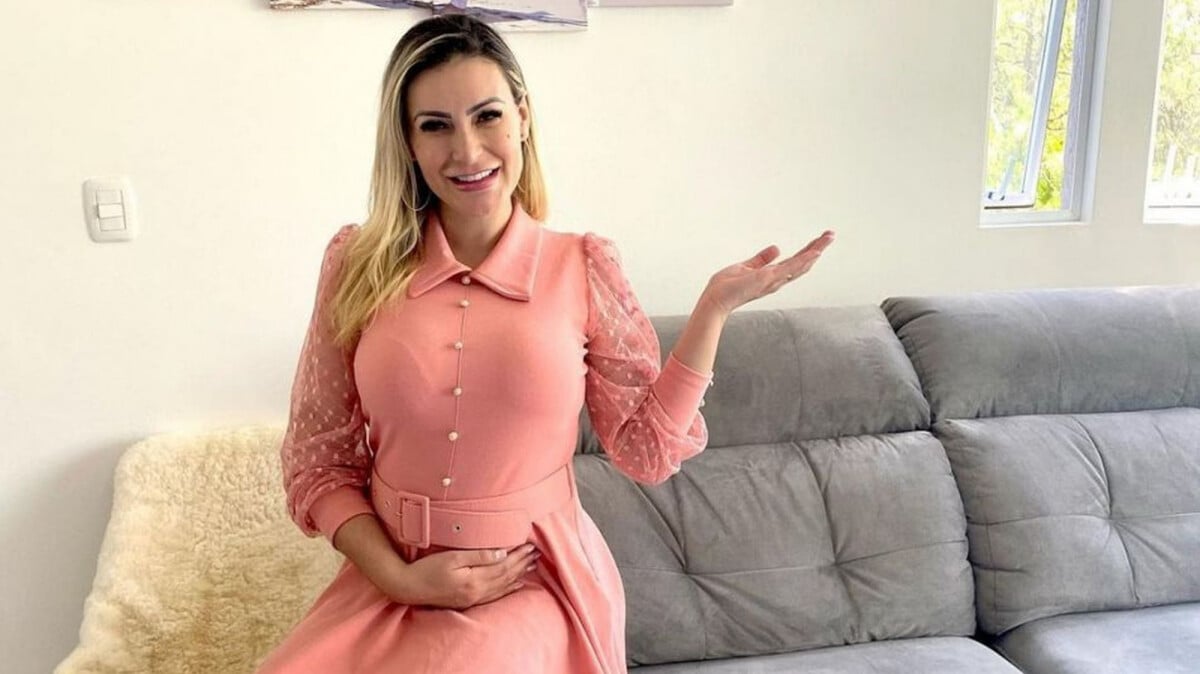 Grávida, Andressa Urach é transferida para hospital com UTI após internação  por pressão alta - Purepeople