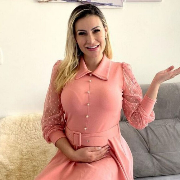 Andressa Urach foi transferida para um hospital com UTI após ser internada com pressão alta e contrações