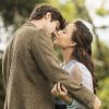 Elisa (Larissa Manoela) e Davi (Rafael Vitti) se beijam na novela 'Além da Ilusão': 'Nunca me senti tão viva em toda a minha vida'