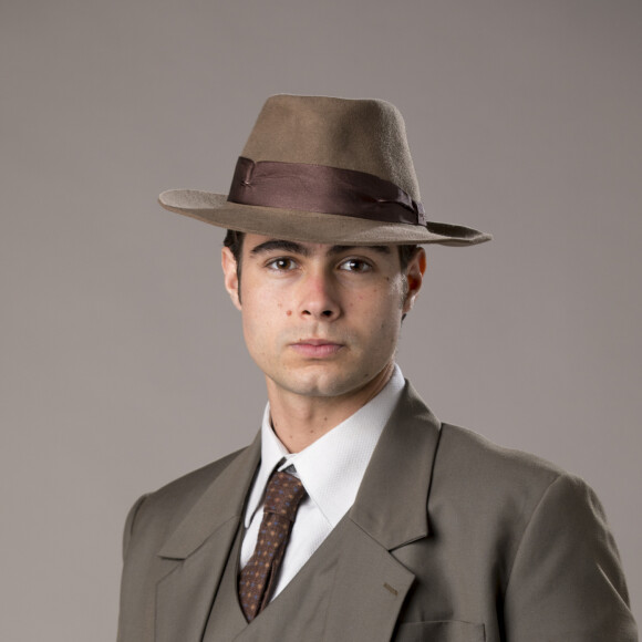 Davi (Rafael Vitti) é condenado pela morte de Elisa (Larissa Manoela) na novela 'Além da Ilusão' e fica 10 anos preso
