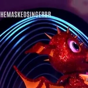 'The Masked Singer': o Dragão, na internet, foi associado a outros artistas, como David Junior, Fiuk e até Thiago Fragoso