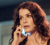 Bárbara (Alinne Moraes) é presa por deixar a filha adotiva trancada em carro e depois ganha novo amor no fim na novela 'Um Lugar ao Sol'