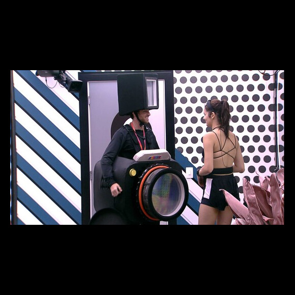 Lucas se veste de câmera em Castigo do Monstro no 'BBB22'