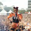 Anitta homenageou o jogador em seu bloco de Carnaval no sábado (12)