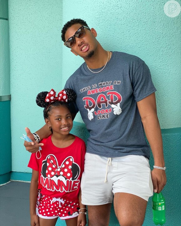 No Instagram, Tyler Boyd posta fotos jogando pelos Bengals e com a filha, Taylen