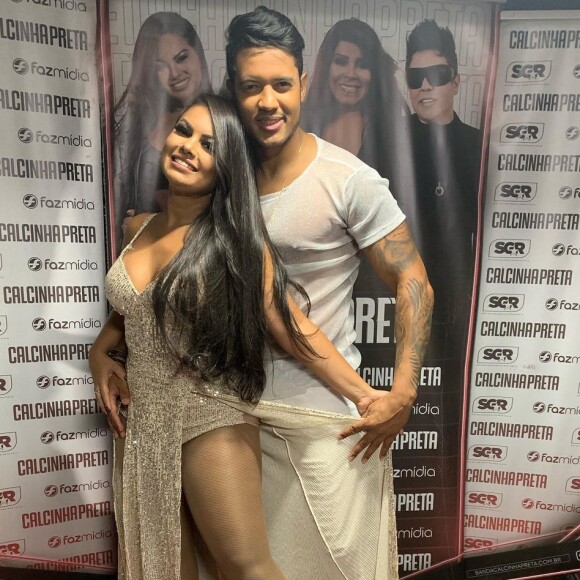 Paulinha Abelha é casada com o modelo Clevinho Santos