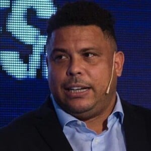 Ronaldo Fenômeno paga pensão após quase três meses de atraso