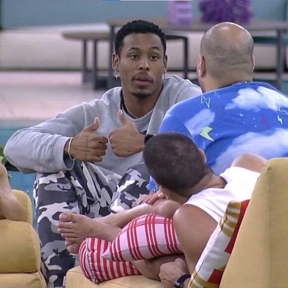 'BBB 22': Paulo André caiu no Paredão e sua indignação com Tiago Abravanel também foi assunto entre Gustavo e Lucas. 'Acabou se indispondo com 2 pessoas, mesmo não querendo'