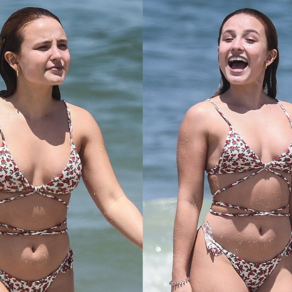 De biquíni, Larissa Manoela aproveitou o calor do Rio de Janeiro