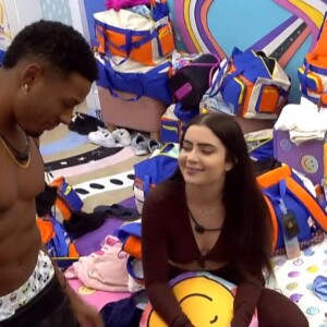 BBB 22: Jade Picon e Paulo André passaram semanas entre flertes, mas só deram o primeiro beijo depois que Larissa contou que o público estava à espera da ficada