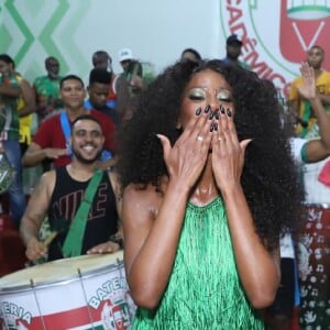Simpatia de Camilla de Lucas conquistou os componentes da Grande Rio