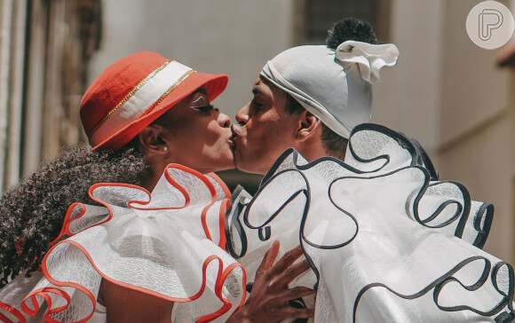 Erika Januza e Marcello Melo Jr. dão beijo na gravação de clipe da Viradouro