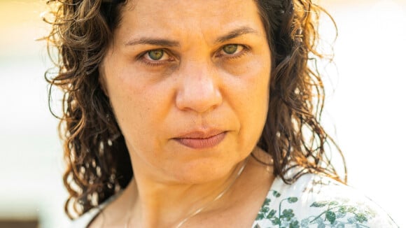 Isabel Teixeira não vê Maria 'Bruaca' como vítma do marido, Tenório (Murilo Benício) na novela 'Pantanal'