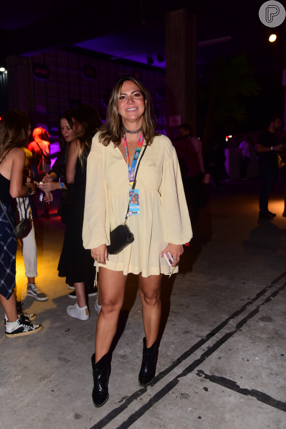 Lollapalooza: Carol Sampaio escolheu um look clean