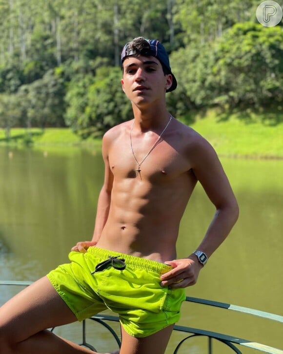 Drico Alves tem 19 anos e mais de 1,5 milhão de seguidores no Instagram
