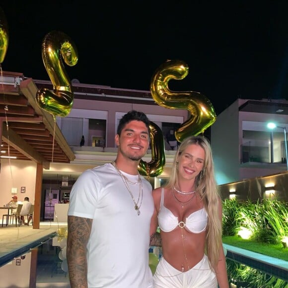 Gabriel Medina e Yasmin Brunet deixaram de se seguir nas redes sociais na semana passada