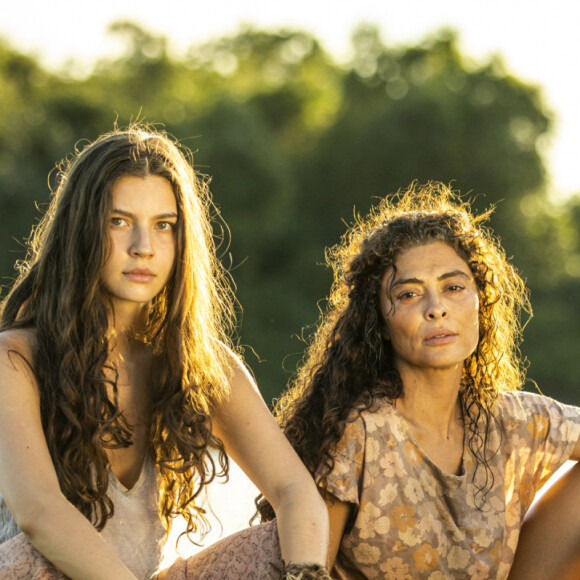 2ª fase da novela 'Pantanal': Maria Marruá (Juliana Paes) e Juma Marruá (Alanis Guillen) são surpreendidas com visita