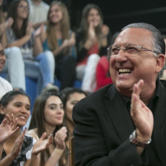 Apesar de parar de narrar, Galvão Bueno ainda não pensa em se aposentar