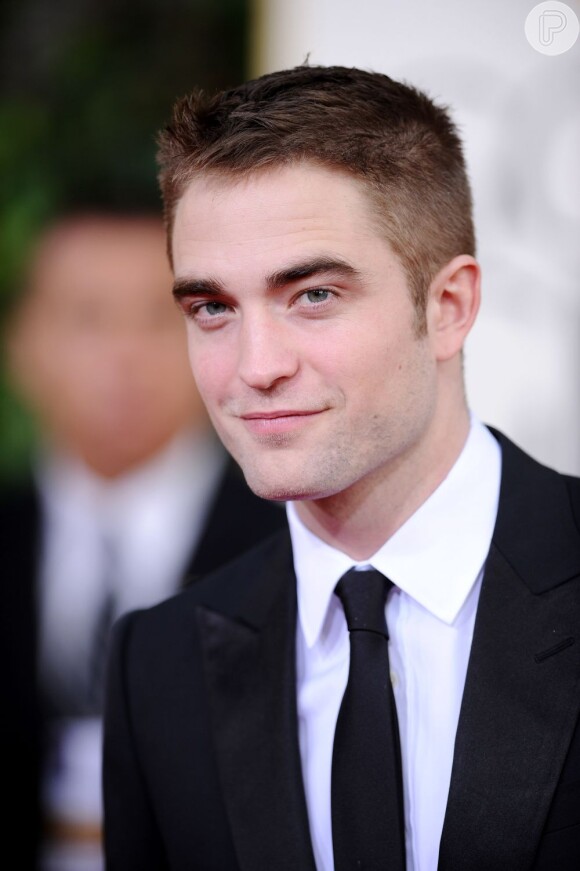 Robert Pattinson acaba o trabalho daqui há três semanas e está nervoso por ter que voltar para Los Angeles, e para Kristen