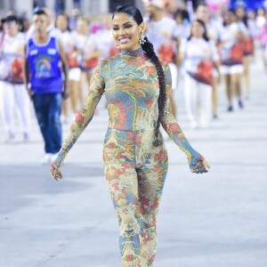 Ex-Colorado do Brás, Munik Nunes vai desfilar como destaque da Rosas de Ouro no Carnaval 2022