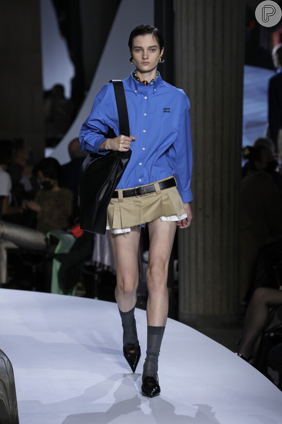 Saia polêmica da Miu Miu foi exibida na Paris Fashion Week Primavera/Verão 2022