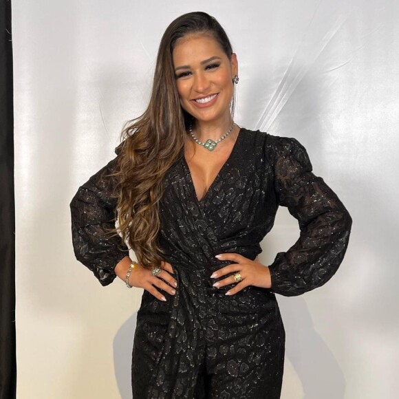 Apesar dos elogios pela sua aparência, Simone Mendes não se sentia bem consigo mesma