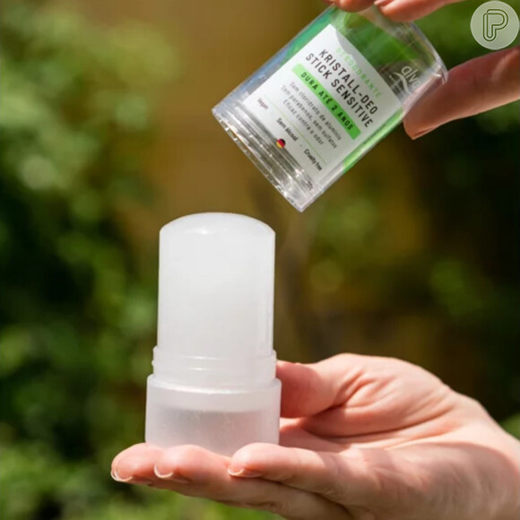 Uma opção mais sustentável de desodorante é o Kristall Sensitive, Alva Naturkosmetik