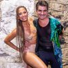 Camila Pitanga foi com o namorado ao Baile da Arara, no Rio de Janeiro
